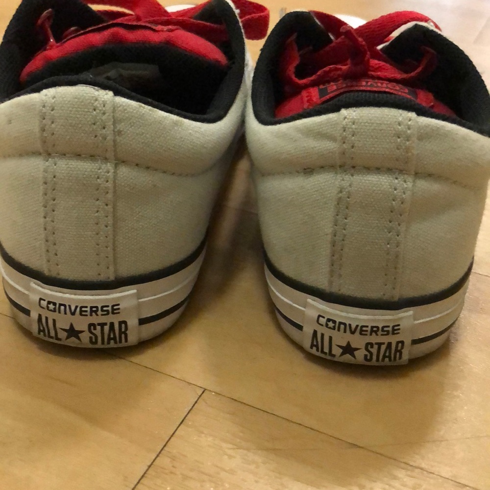 Converse - Picture 3 of 7